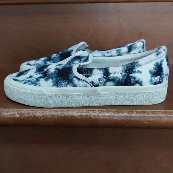 Madewell Sidewalk Slip-On Sneakers in Tie-Dyed Recycled Canvas - Picture 5 of 9